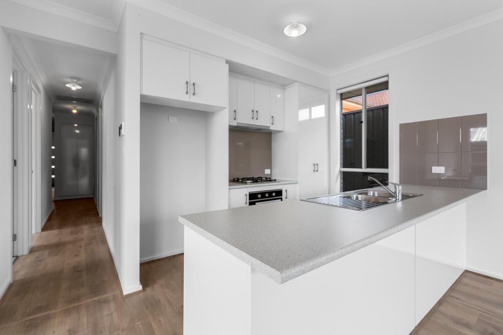 35a Parklands Cres, Reynella, SA 5161