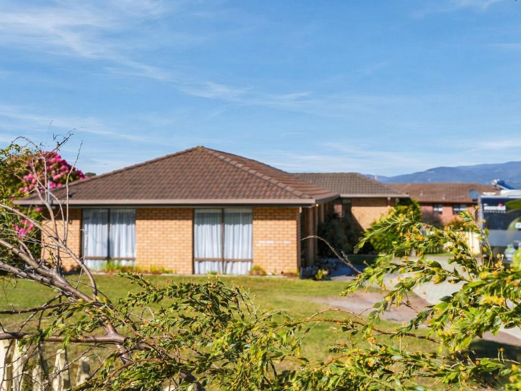 53 REDWOOD RD, KINGSTON, TAS 7050