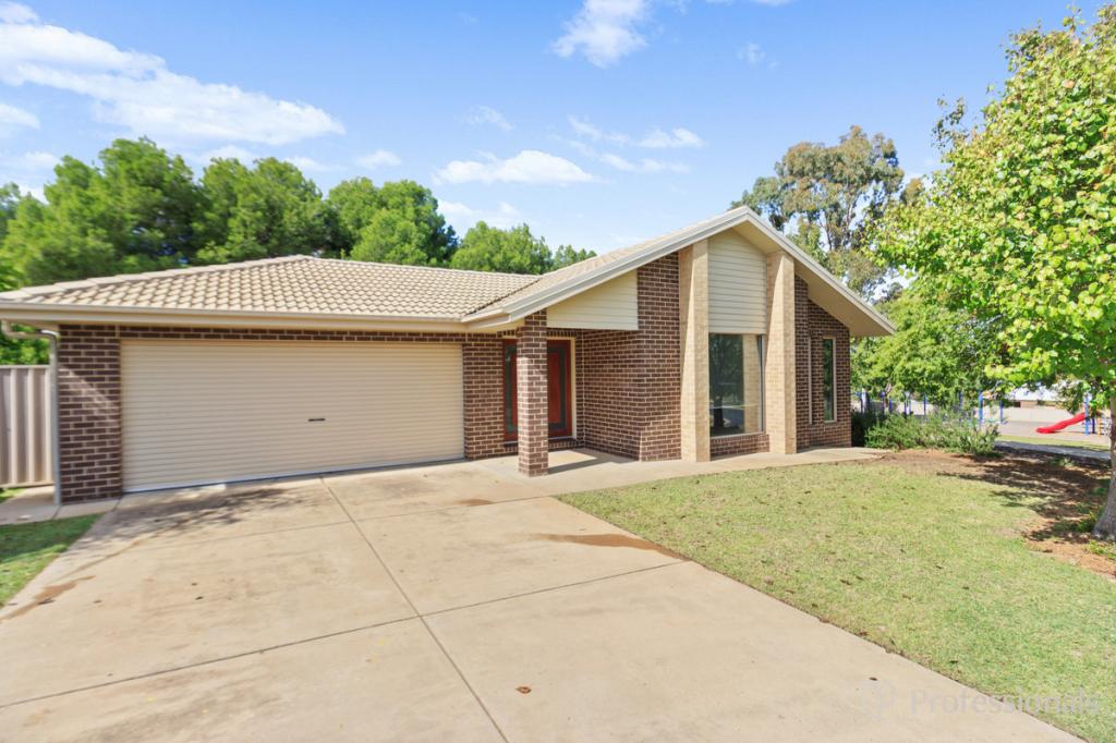 50 Messenger Ave, Boorooma, NSW 2650