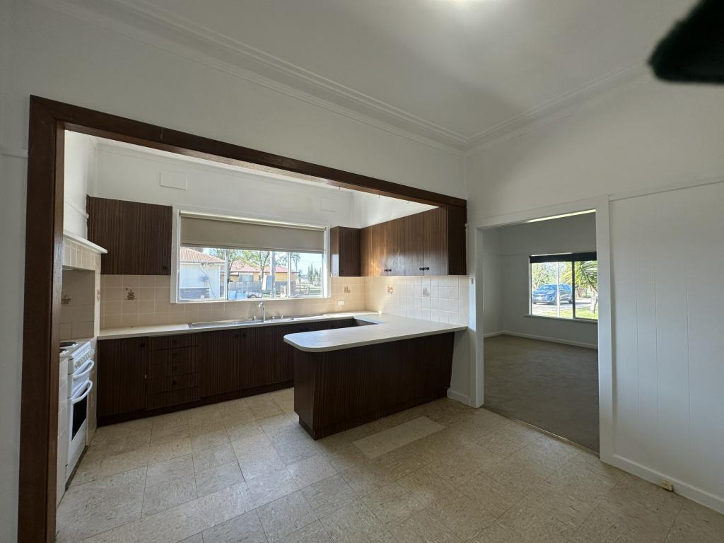 386 MURRUMBIDGEE AVE, GRIFFITH, NSW 2680