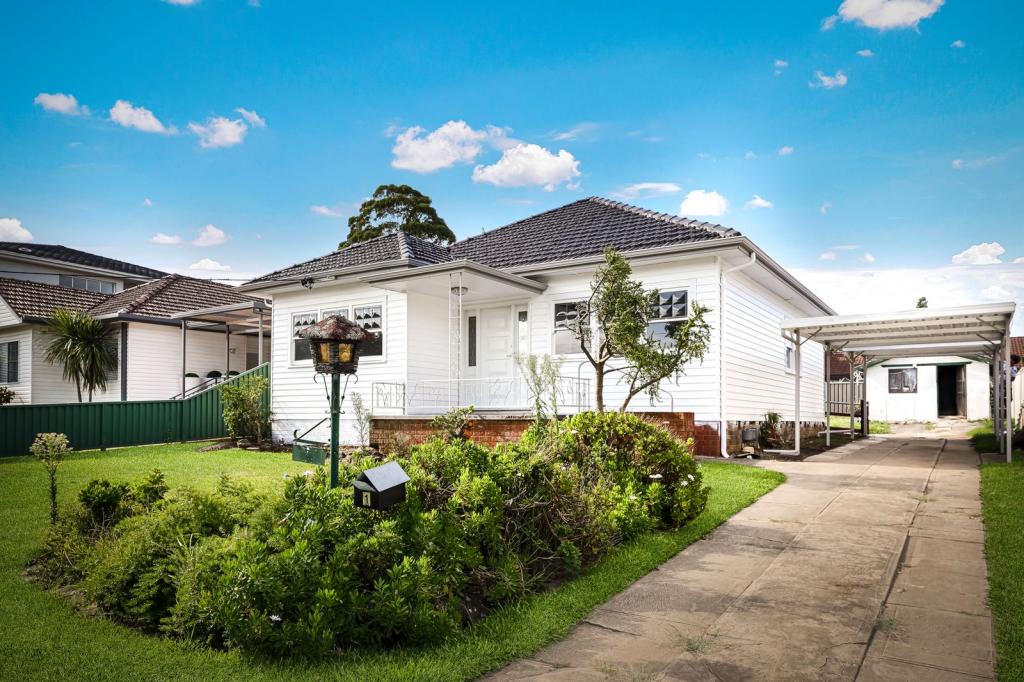 1 Phyllis Cres, Guildford, NSW 2161