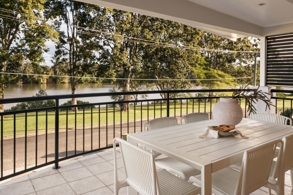 19 Esplanade, Yeronga, QLD 4104