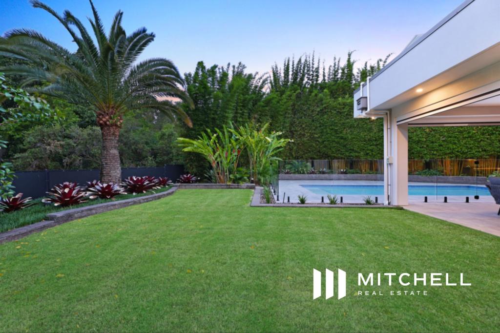 3020 Hillside Walk, Hope Island, QLD 4212