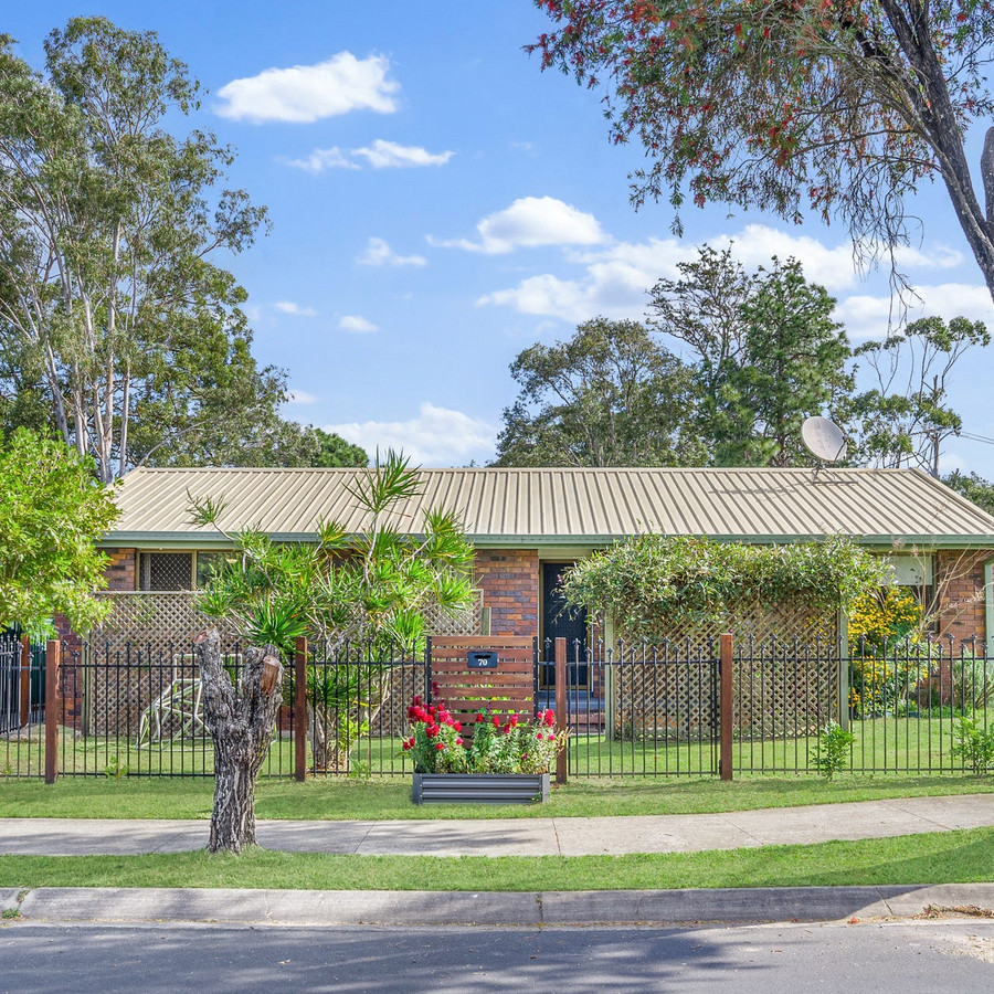 70 Cambridge St, Rothwell, QLD 4022