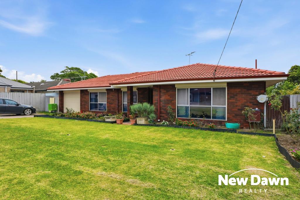 22 Hudson Ave, Girrawheen, WA 6064