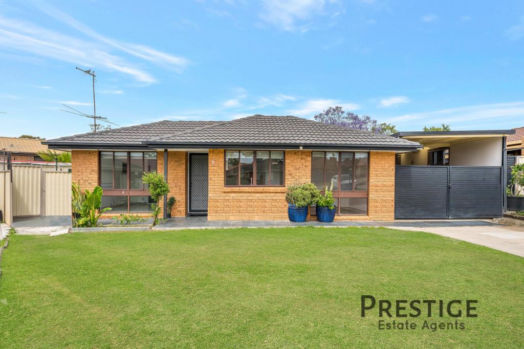 7/16 Benghazi St, Bossley Park, NSW 2176