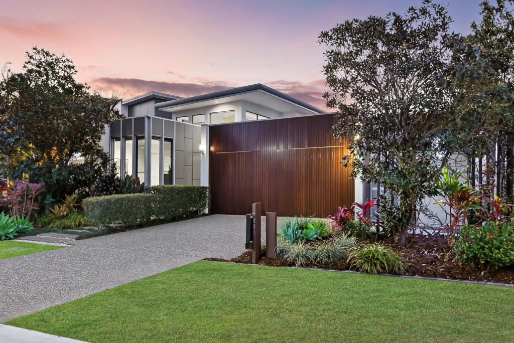 7831 PAVILIONS CL, HOPE ISLAND, QLD 4212