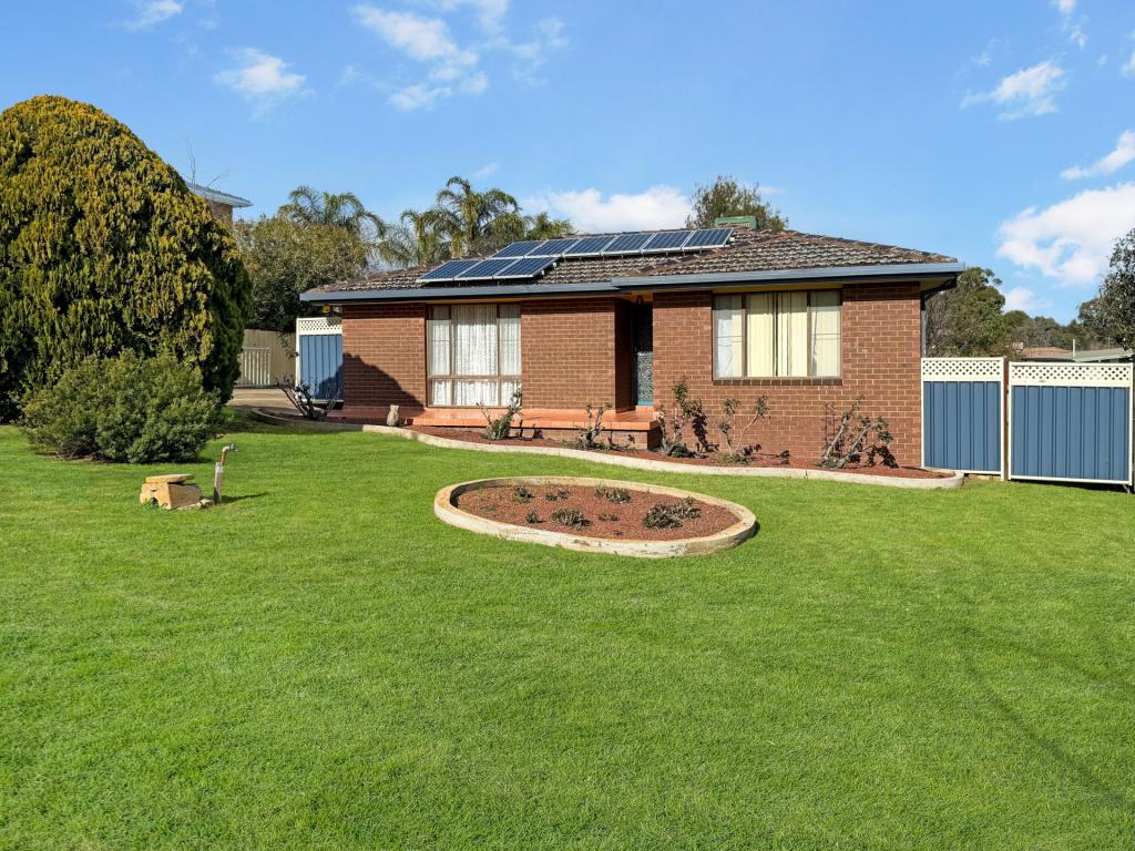 24 Hardy Ave, Young, NSW 2594