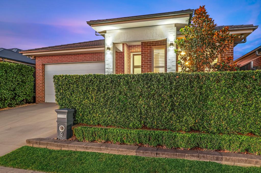 9 PICCADILLY ST, RIVERSTONE, NSW 2765
