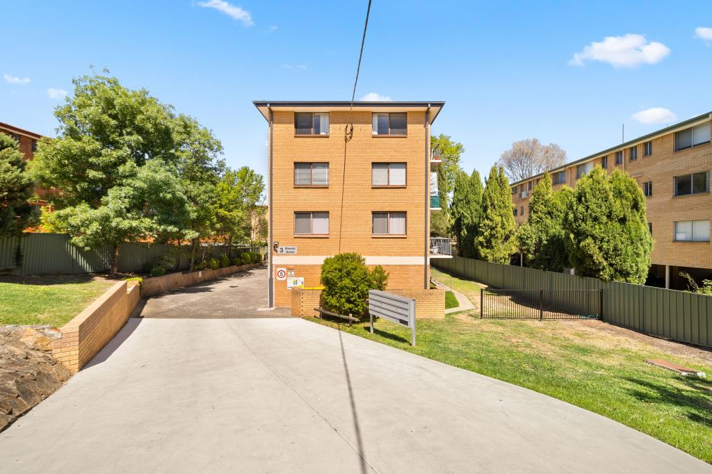 8/3 Mowatt St, Queanbeyan East, NSW 2620