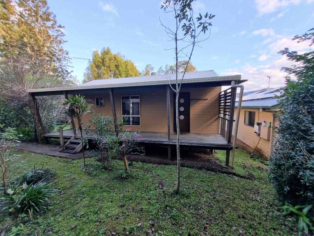 2/37 Thorburn St, Nimbin, NSW 2480