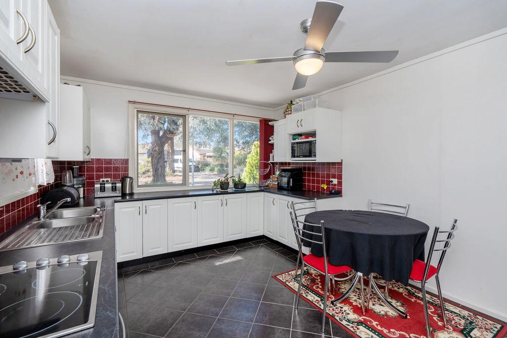 17 COLE ST, DOWNER, ACT 2602