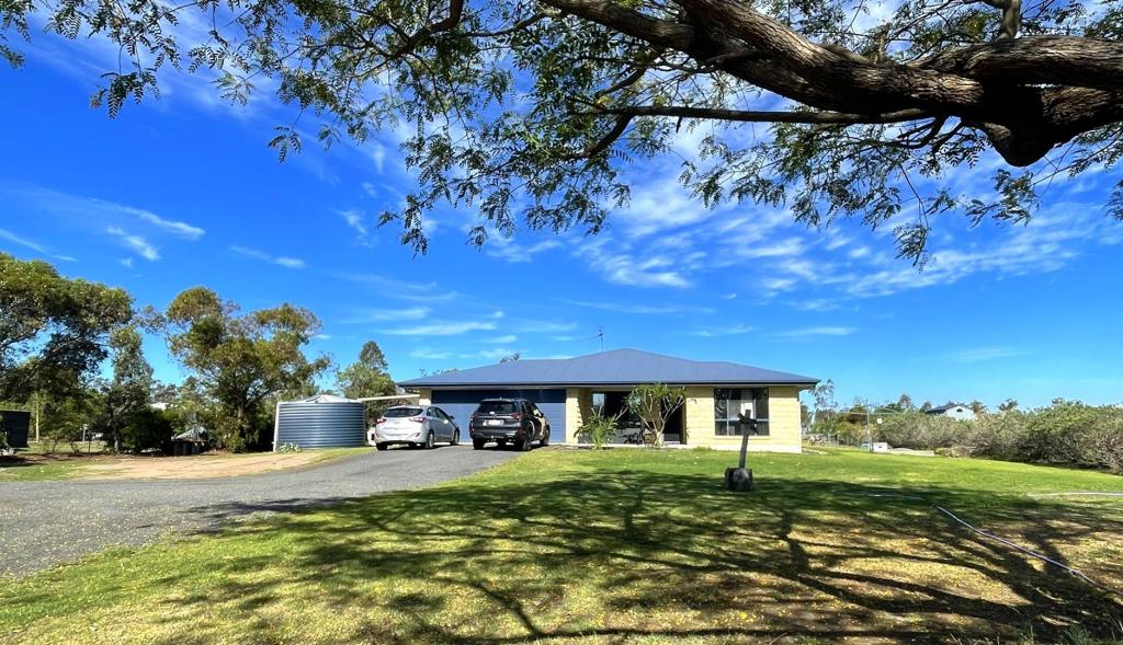 25 Southern Cross Dr, Dalby, QLD 4405