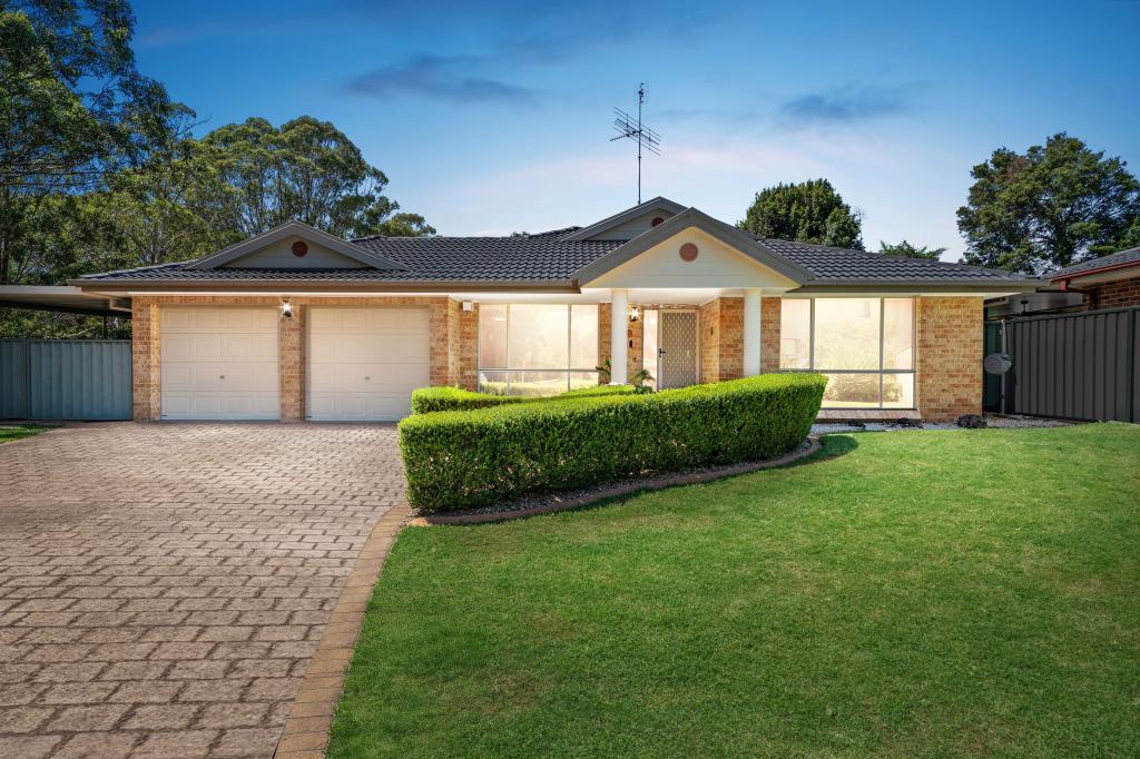 15 BEGONIA CT, GLENMORE PARK, NSW 2745