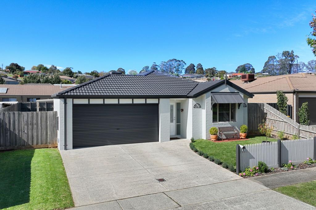 6 Clifford Dr, Drouin, VIC 3818