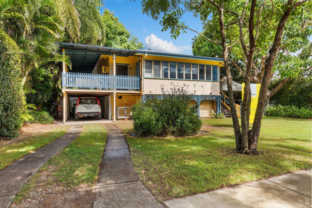 38 Belvedere St, Clontarf, QLD 4019