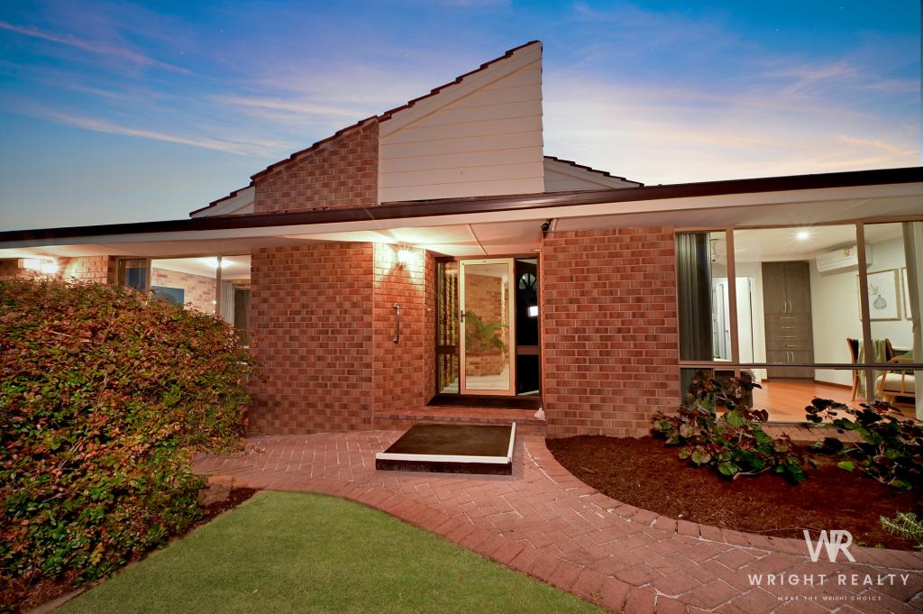 12 COMSTOCK WAY, WOODVALE, WA 6026