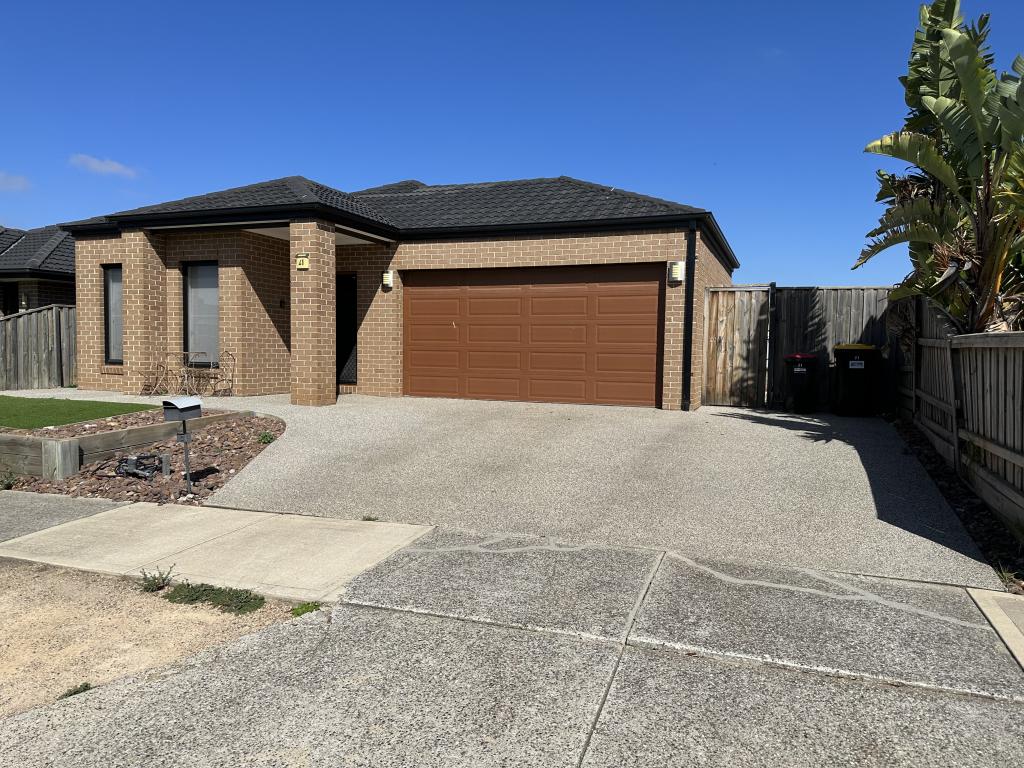 21 Ravida Ave, Melton West, VIC 3337