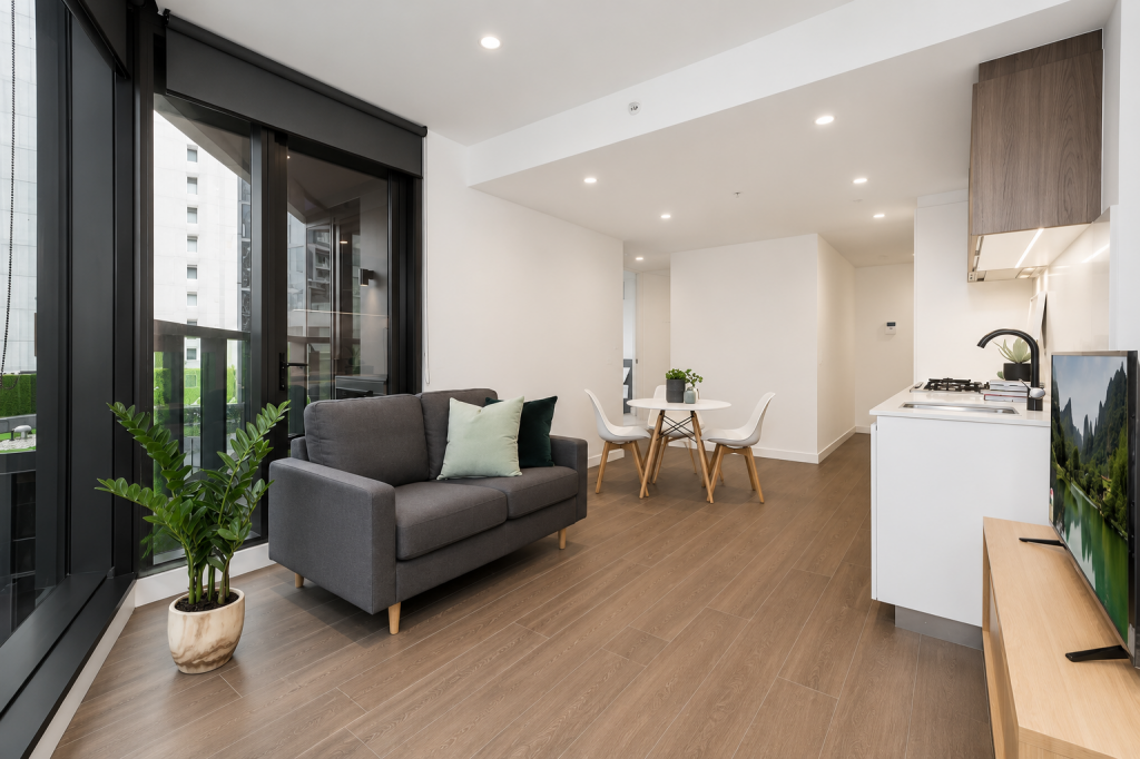 712/23 MACKENZIE ST, MELBOURNE, VIC 3000