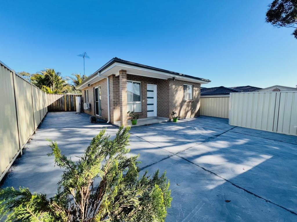 1 Golden Gr, Stanhope Gardens, NSW 2768