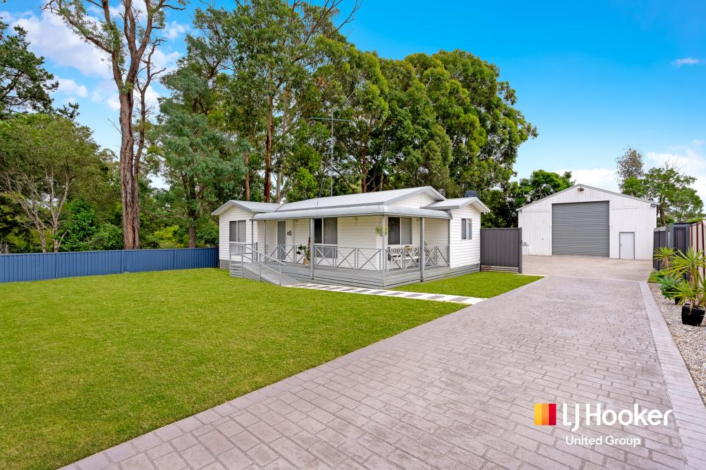 25 Mcintosh St, The Oaks, NSW 2570