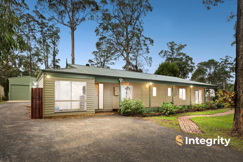 11 Sycamore Gr, Kinglake, VIC 3763