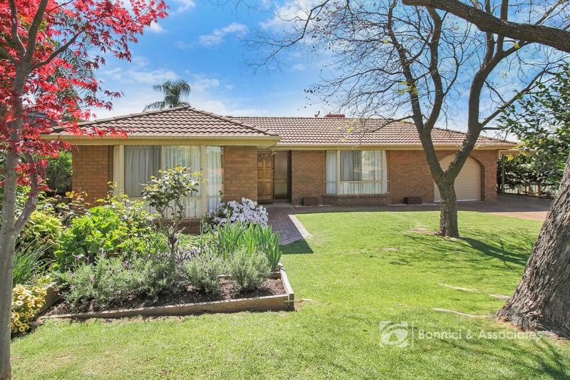 40 Menzies St, West Wodonga, VIC 3690