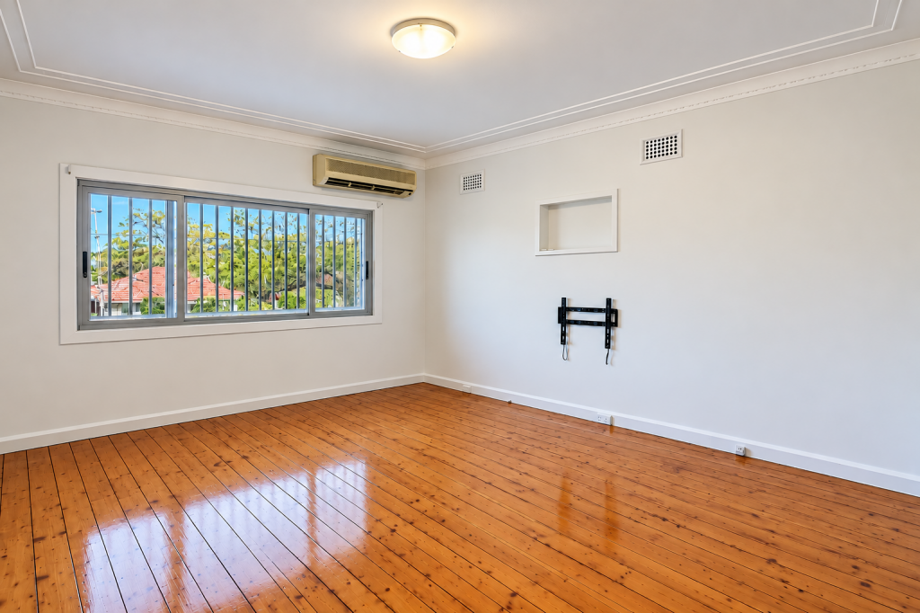 35 Myers St, Roselands, NSW 2196