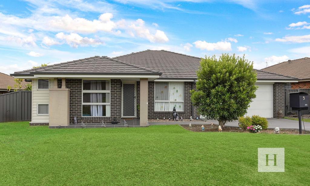 5 Glen Cl, Heddon Greta, NSW 2321