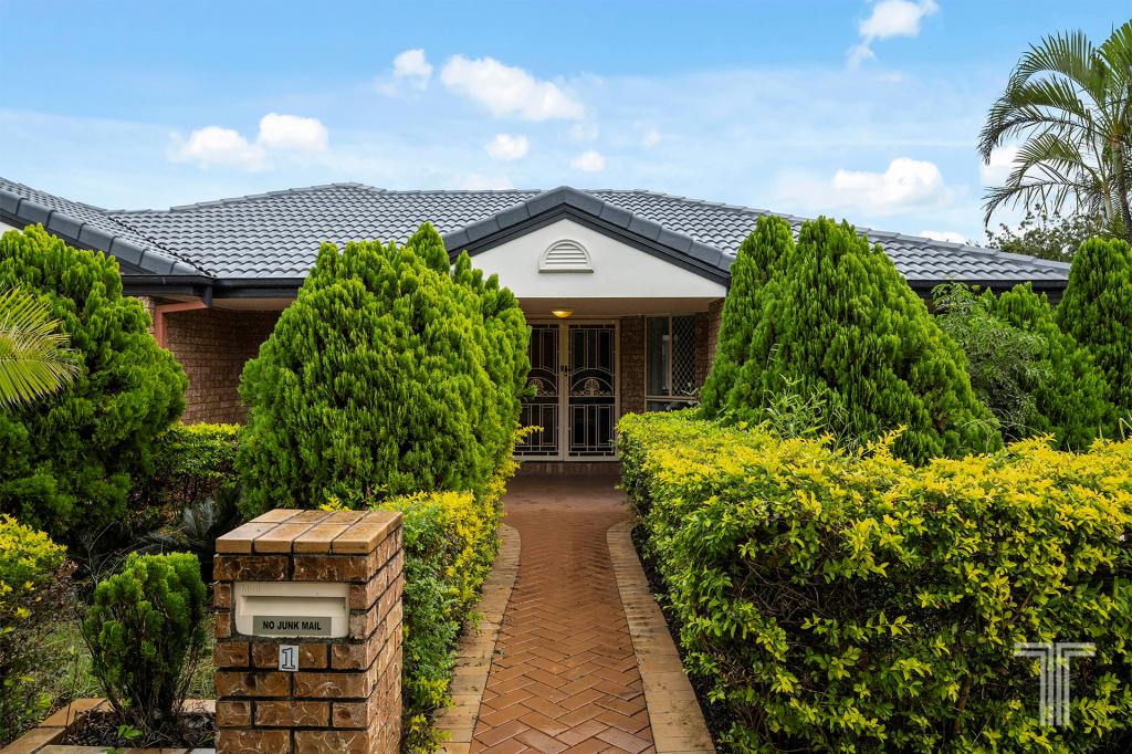 1 Alpena Cl, Carindale, QLD 4152