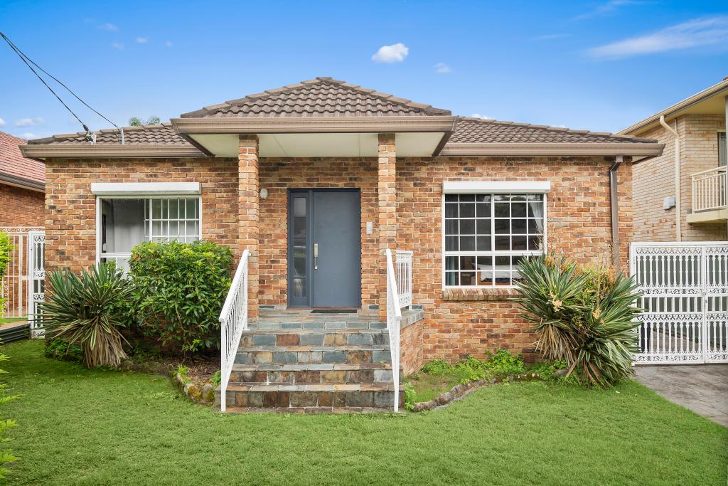17 Stuart St, Blakehurst, NSW 2221