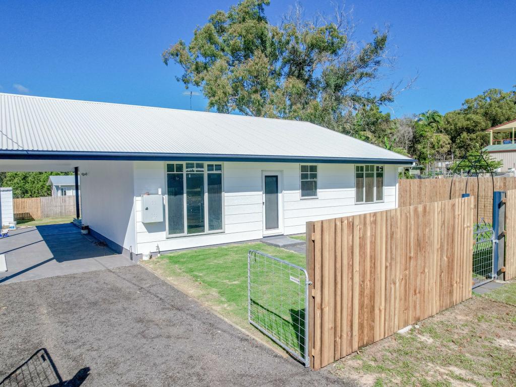 26 Guthrie St, Russell Island, QLD 4184