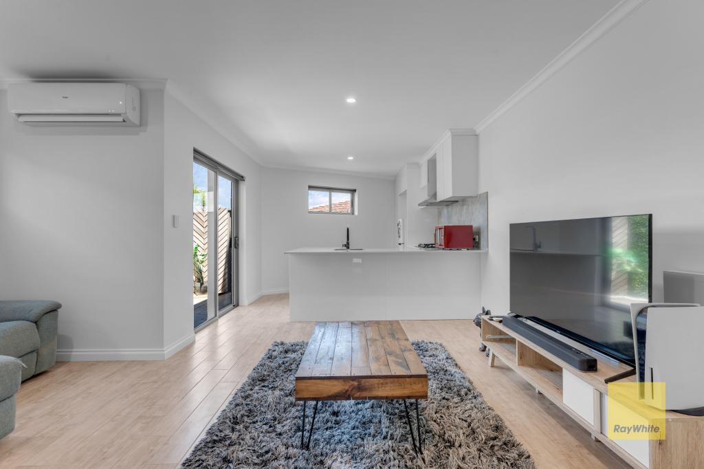 4/36 Danbury Cres, Girrawheen, WA 6064