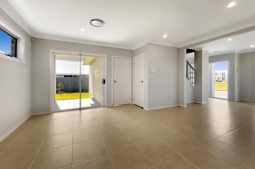 35 Cotton Loop, Oran Park, NSW 2570
