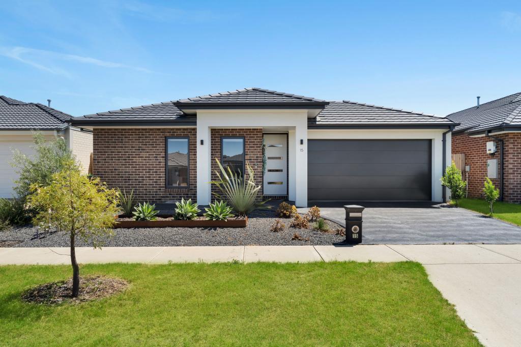 15 Toscana Rd, Clyde, VIC 3978