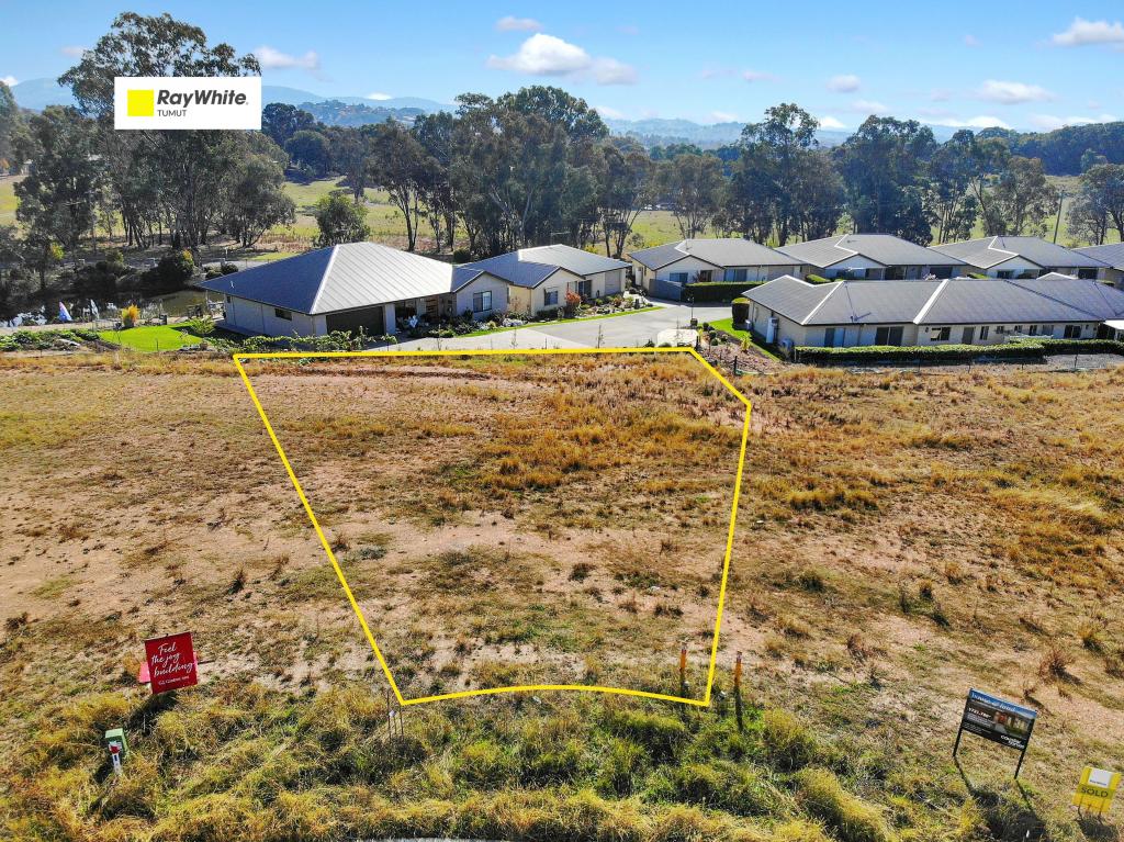 32 Weeden Pl, Tumut, NSW 2720