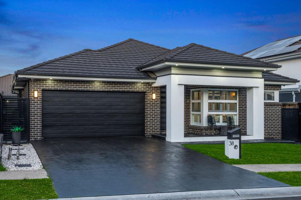 38 Mary Wade Pl, Carnes Hill, NSW 2171