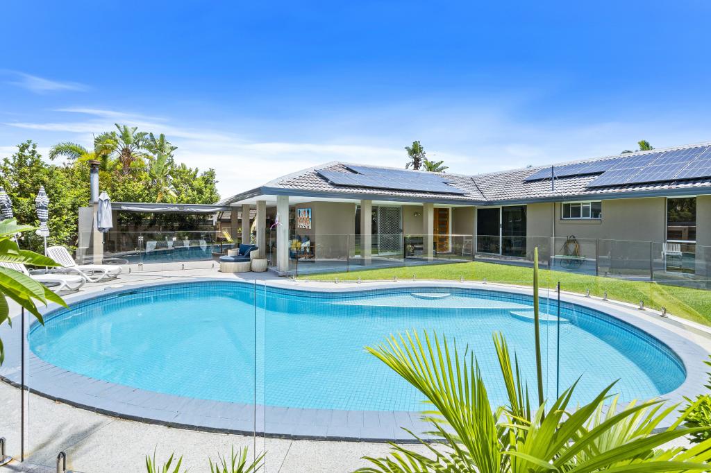 24 Dunkeith Ave, Benowa, QLD 4217