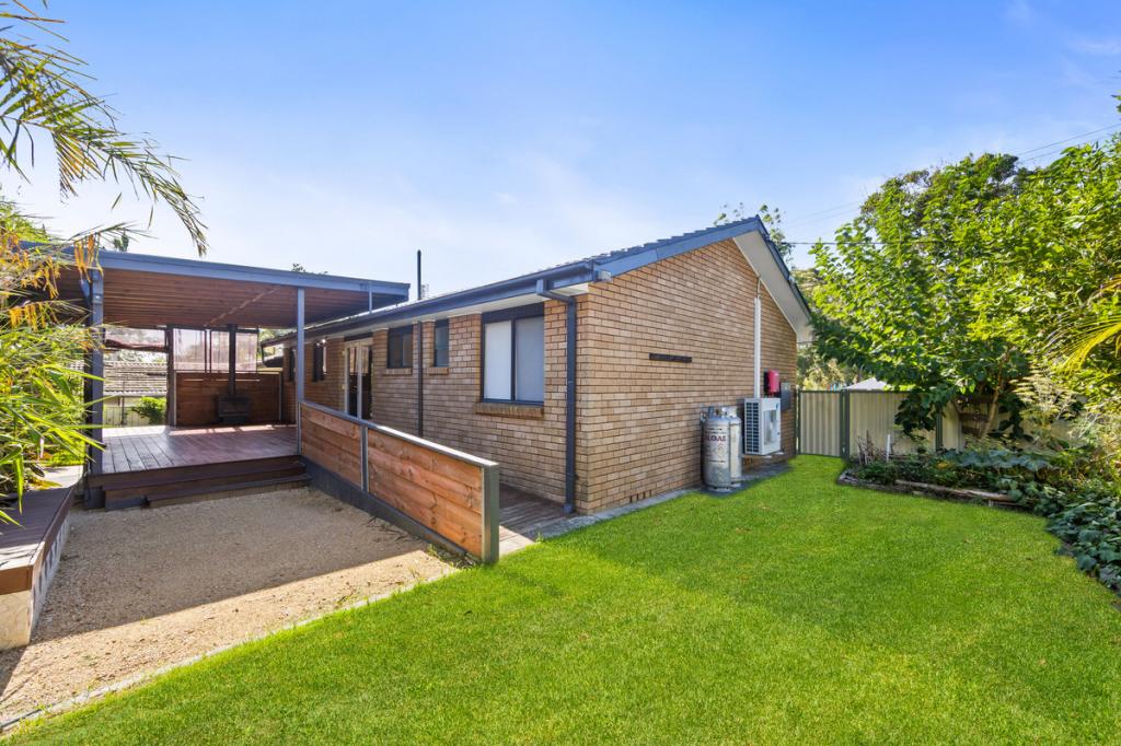 12 Cox Cl, Buff Point, NSW 2262