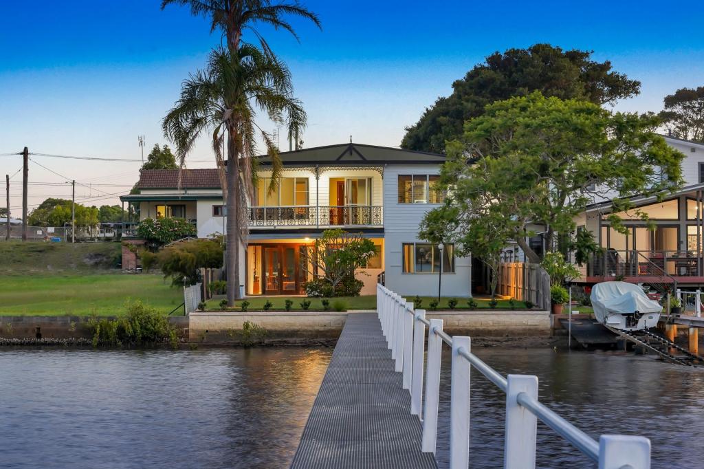 45 WATERVIEW ST, WOY WOY, NSW 2256