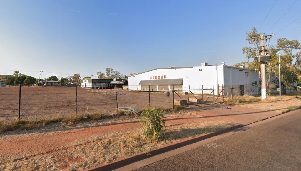 2 Kaeser Rd, Mount Isa, QLD 4825
