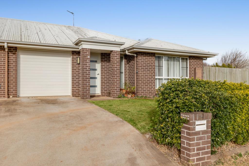 2/16 CHAINEY CT, GLENVALE, QLD 4350