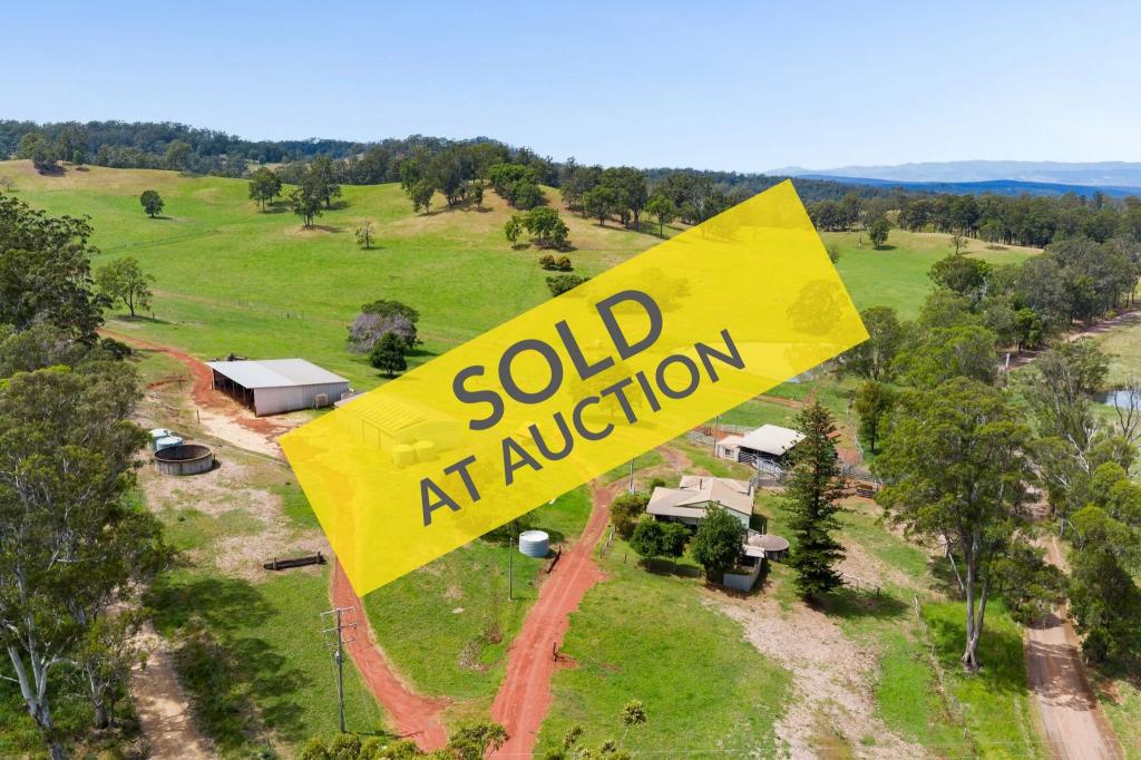 203 Collingwood Rd, Hampton, QLD 4352