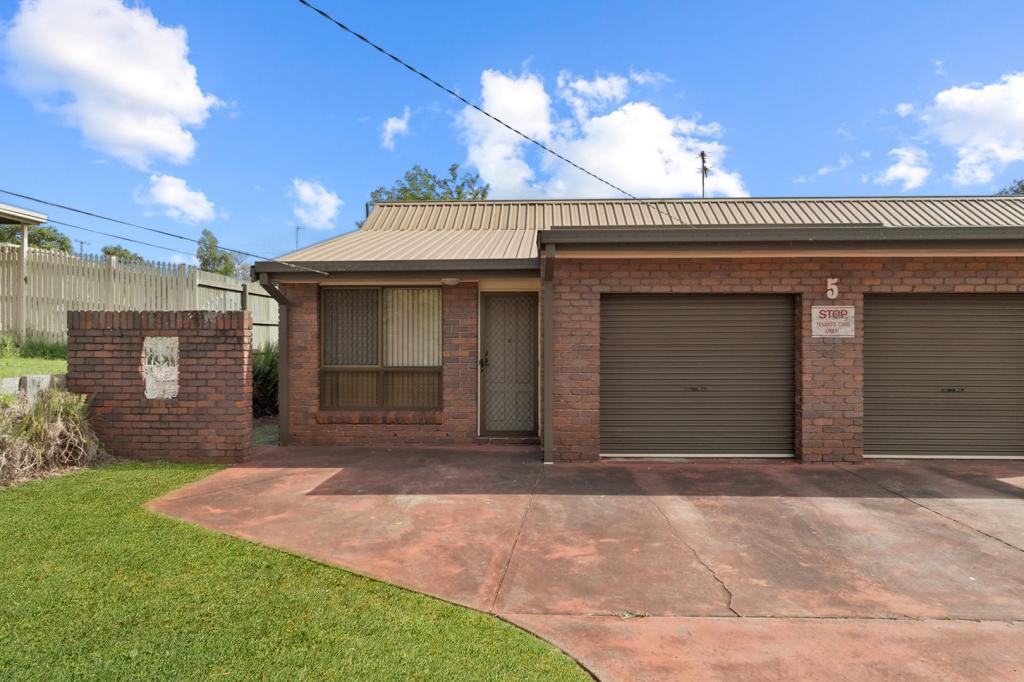2/5 Riethmuller St, Kearneys Spring, QLD 4350