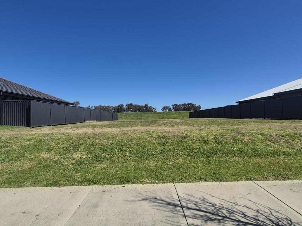 46 Gordon St, Calala, NSW 2340