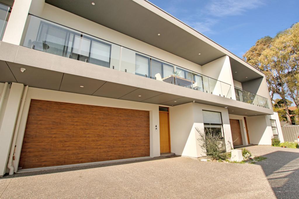 4/11 Glen Stuart Rd, Woodforde, SA 5072
