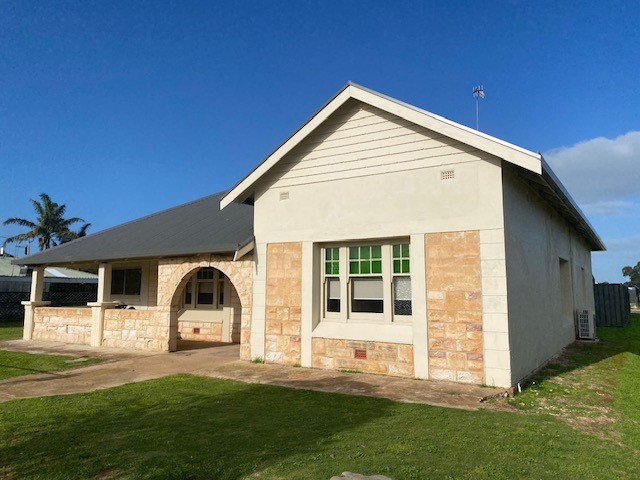 16 LIGHT RD, CUMMINS, SA 5631