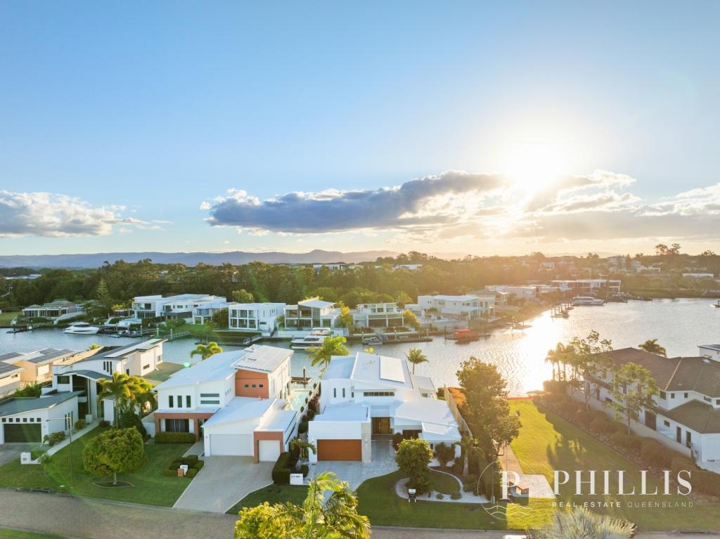 2030 The Circle, Sanctuary Cove, QLD 4212
