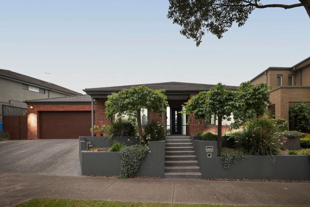 40 Bridgehaven Dr, Craigieburn, VIC 3064