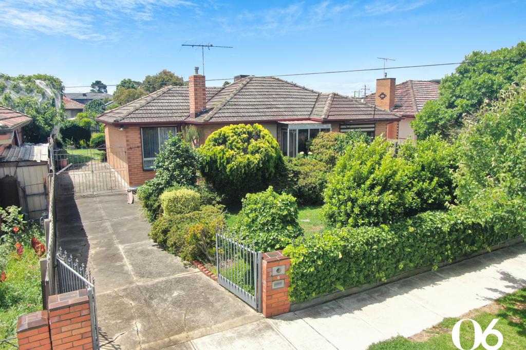 6 HARLESTON ST, ST ALBANS, VIC 3021